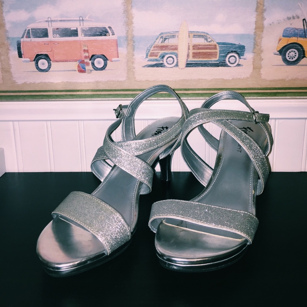 2 inch sparkly heels